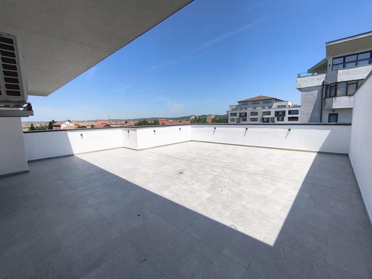 Penthouse 4 cam, terasa 78 mp, La Cheie, Doamna  Stanca-Selimbar - 13