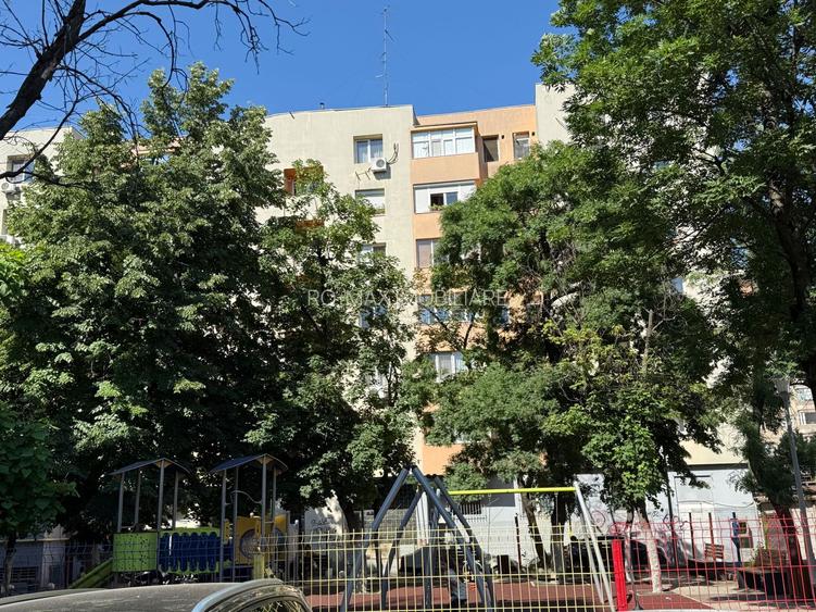 Ap 2 cam mobilat/utilat, complet renovat- etaj 2-bloc 6 etaje - 20