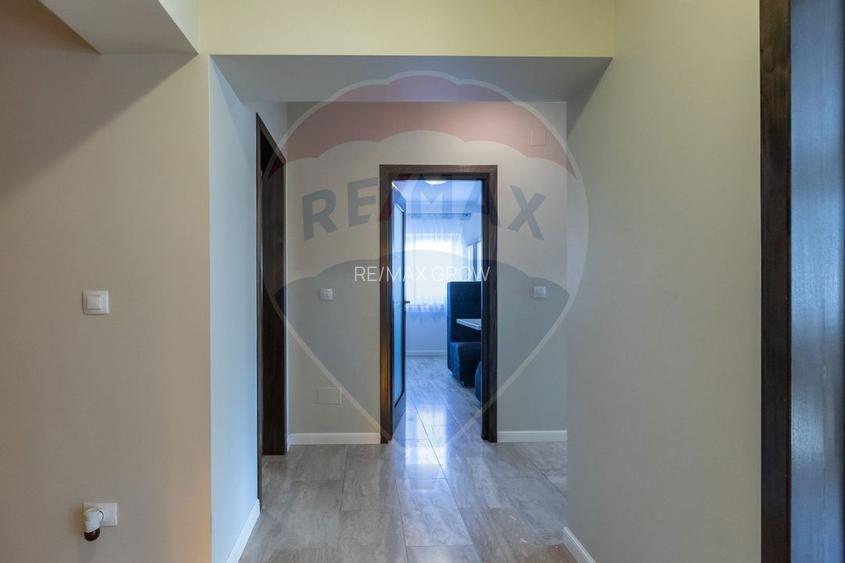 Casă/Vilă duplex cu 5 camere de vânzare, strada 9 Mai- zona Centrală - 17