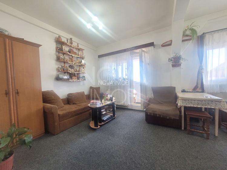 Apartament tip mansarda cu balcon, mobilat-utilat, Valea Aurie - 8