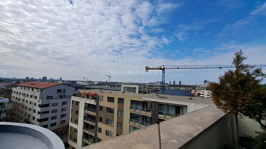 APARTAMENT 4 CAMERE CU SCARA INTERIOARA TIP LOFT -ULTRA LUX - 40