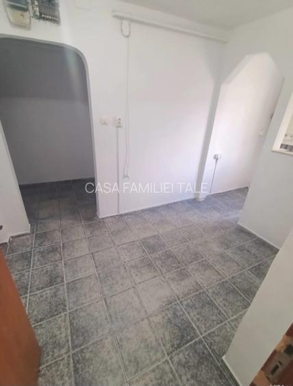 !!! 2 Camere ..confort 1,,et 2 ...bloc izolat cu Centrala - 3