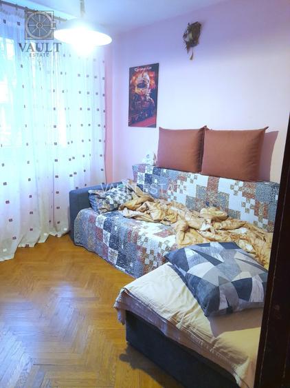 Apartament 4 camere  -Garaj de 17 ,25 mp-  5 minute metrou Romancierilor - 4
