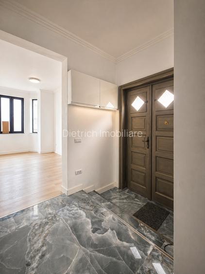 Închiriere Vilă   | 8 camere  | Zona Capitale - 14