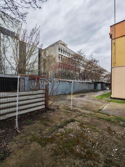 Spațiu generos 1100 mp, compartimentat și open space - 30