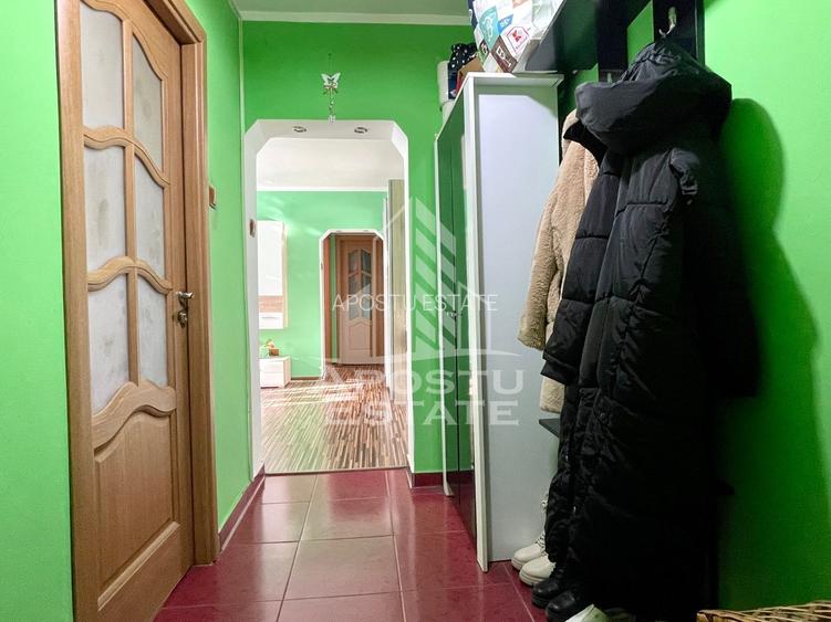 Apartament cu 3 camere,2 bai,semidecomadat,centrala proprie, Girocului - 10