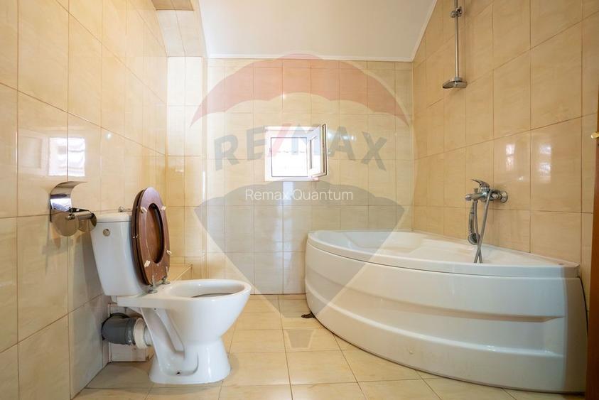 De vânzare Casă spațioasă cu teren 1.000 mp Beverly Hills, Sanmartin - 10