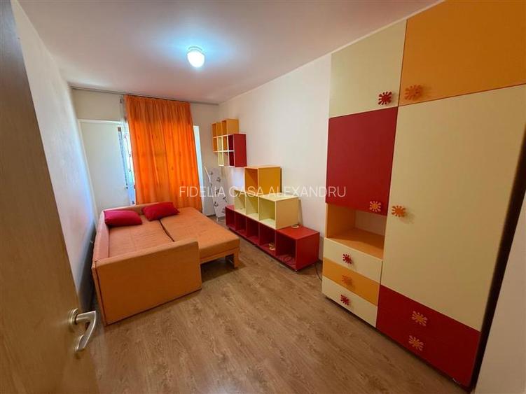 Apartament spațios cu 4 camere de închiriat | Zona CUG - Nicolina (Rep - 6