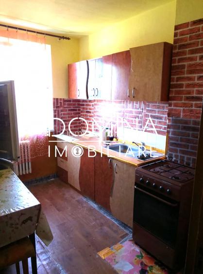 Vânzare apartament cu 3 camere, Aleea Muncii, Motru - 2