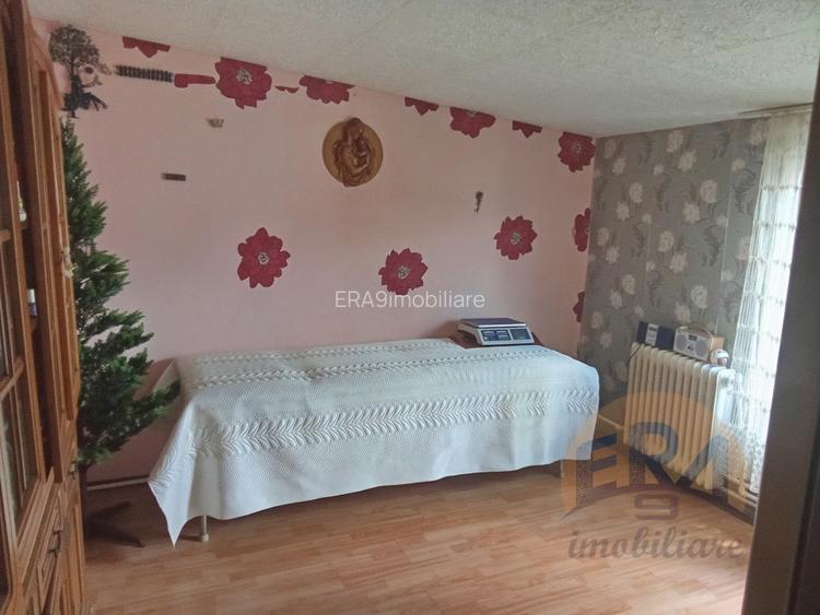 Casa Sacadat, Str. Principala - 8