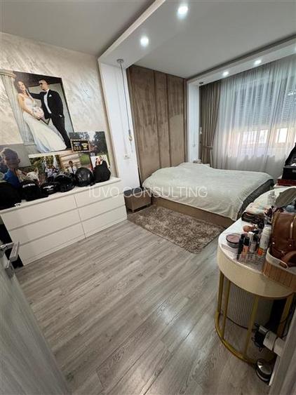 Vanzare Apartament 3 camere Semidecomandat  Cartier Solar - 15