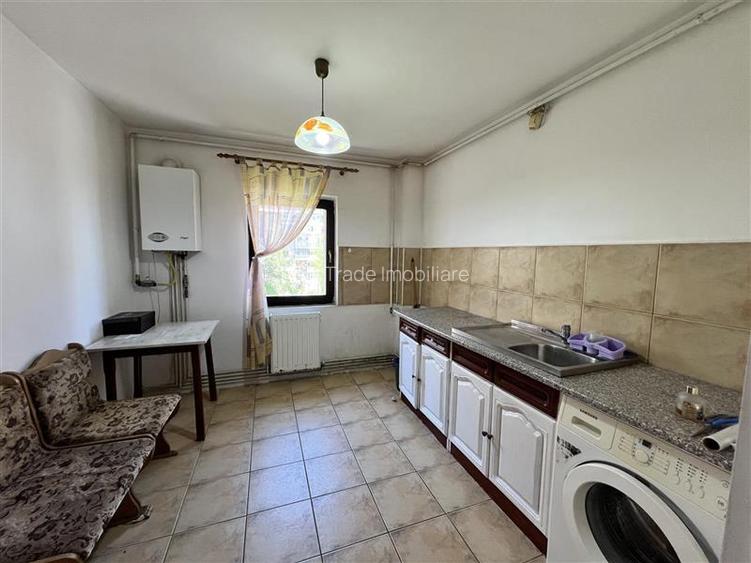 Apartament 2 camere decomandat etaj intermediar Centrul Civic - 6