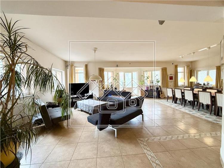 Casa de vanzare in Sibiu, individuala - 418 mp - teren 1.338 mp - 6