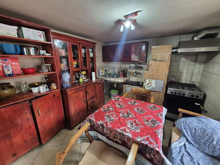 Vila 4 camere + teren 818 mp central Provita de Sus (lângă școală) - 11