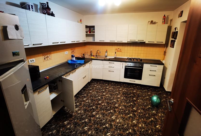 Navodari(Centru)- Casa D+P+2+T, construcție solidă, disponibila imediat - 13