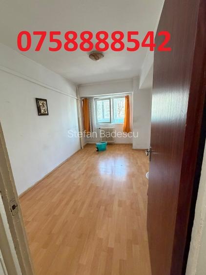 Apartament 3 camere Drumul Taberei 82 etaj 1/8 - Materna, an 1979 - 12