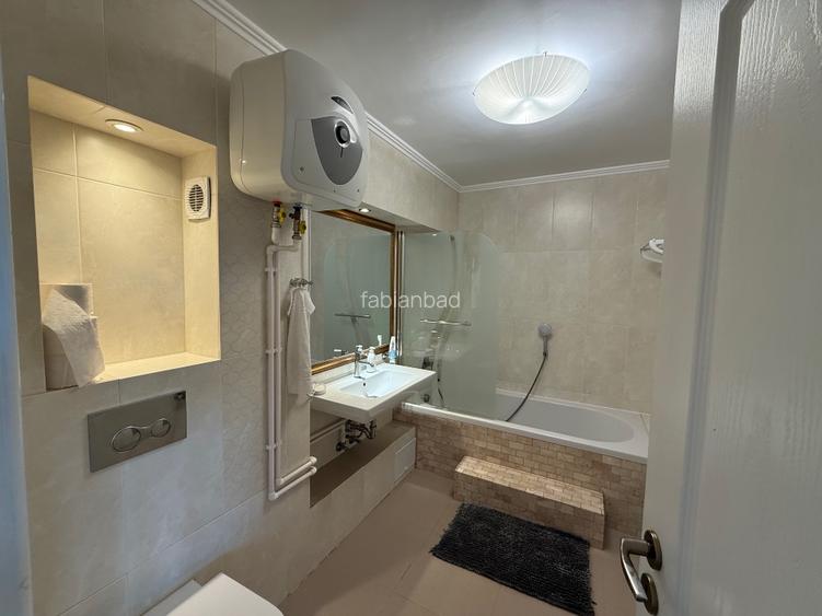 Apartament tip penthouse în piața romană  - 5