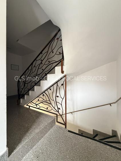 Apartament cu 4 camere-rezidențial sau Comercial-Birouri - 22