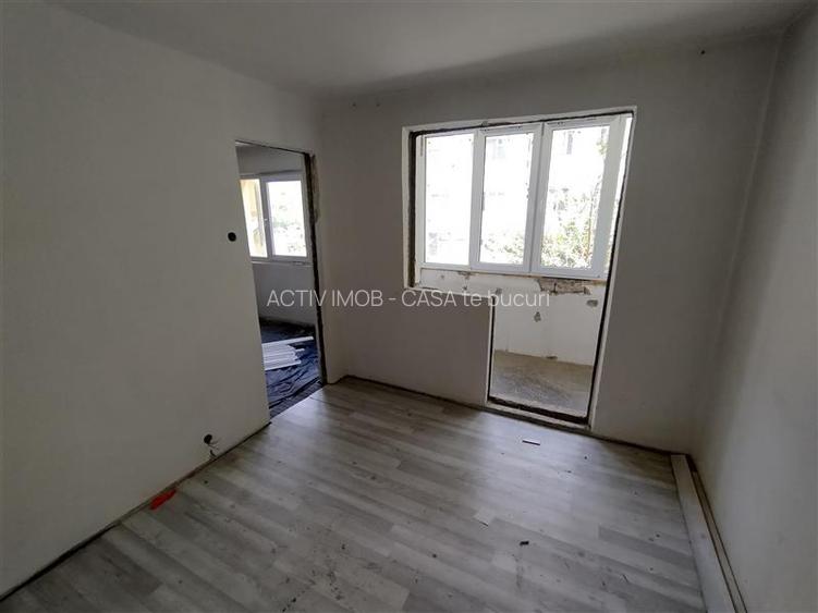 Oravita | Apt.2 Cam | Etj.1 | Zona Pompieri | Pret Negociabil - 10