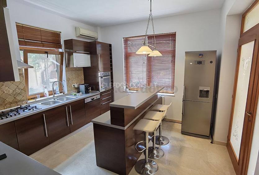 Vila cu Piscina in zona Porsche Romania - 8