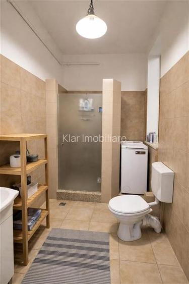 Apartament spatios cu 4 camere in inima orasului, ideal locuinta sau investitie - 14