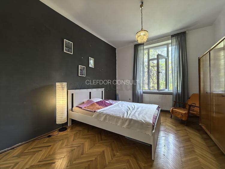 Apartament cu 4 camere langa Ateneul Roman - 10