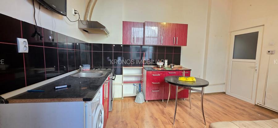 CENTRU 2 CORPURI DE CASA DIN CARAMIDA 5 CAMERE 2 BAI 2 BUCATARII UTILITATI, GAZE - 9