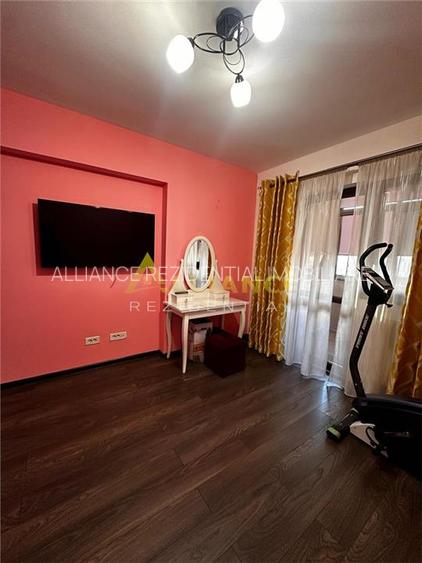 Apartament 3  camere decomandat Brown Metalurgiei - 9