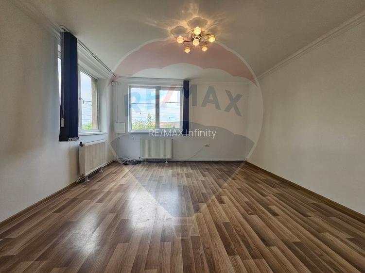 Casă / Vilă cu 4 camere de închiriat în zona Andrei Muresanu - 2