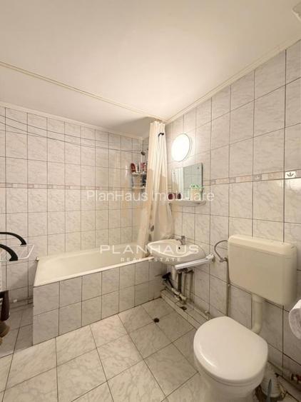 Apartament 2 camere –  decomandat, Str. Dobrogei, zona Teren atletism - 11