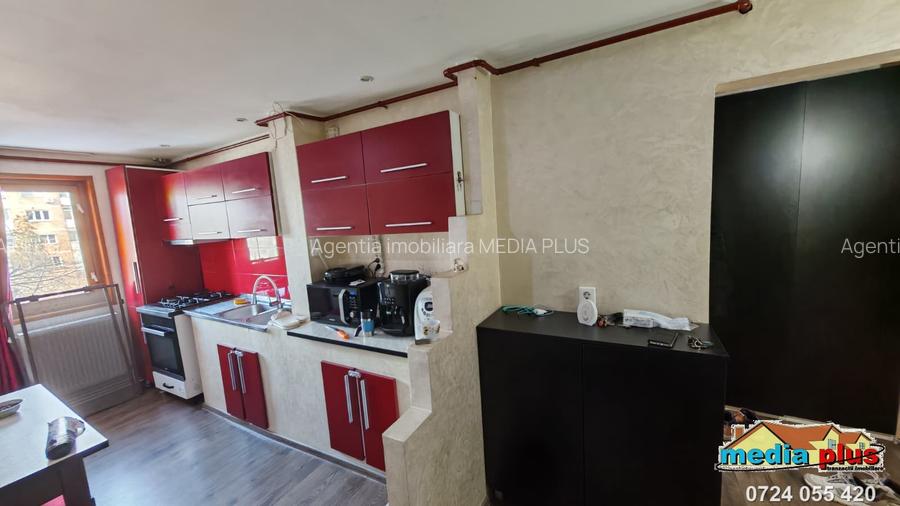Apartament 3 camere semidecomandat – Zona Aviației - 3