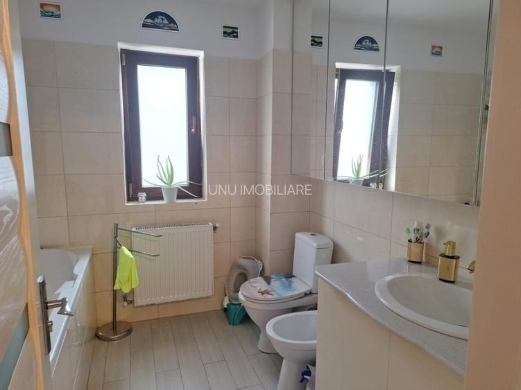 3 camere - 60mp - 2 locuri parcare in Visan - 8