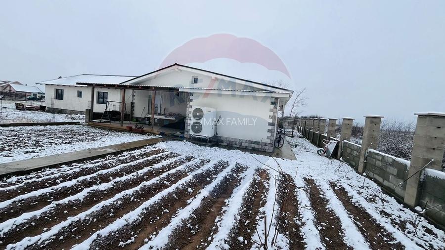 Casă / Vilă cu 4 camere de vânzare - 17