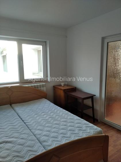 Apartament renovat Scoala 7 - 2