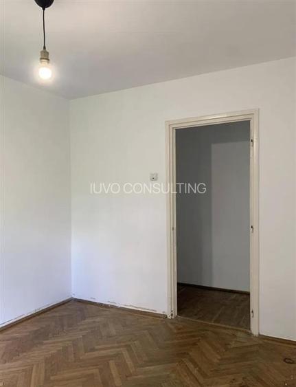 Vanzare Apartament 3 Camere Semidecomandat Berceni-Al.Niculitel - 10