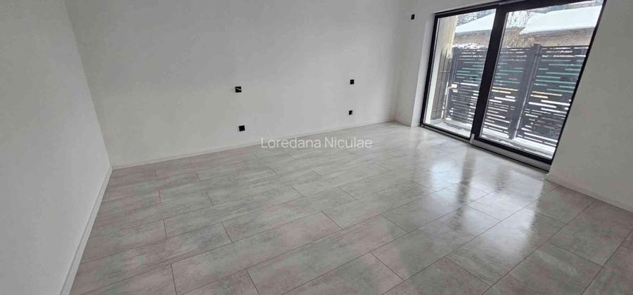 ZONA EXCLUSIVISTA , VILA NOUA LANGA DOMENIUL MARTISOR , DELTA VACARESTI ,INTRARE - 3