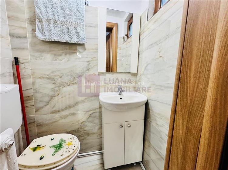 Casa de vanzare Piata Cluj | teren 336 mp | doua apartamente si anexe - 16