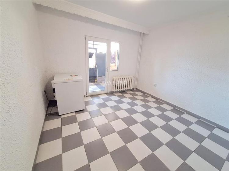 Apartament 3 camere decomandat zona Narcisa - 5