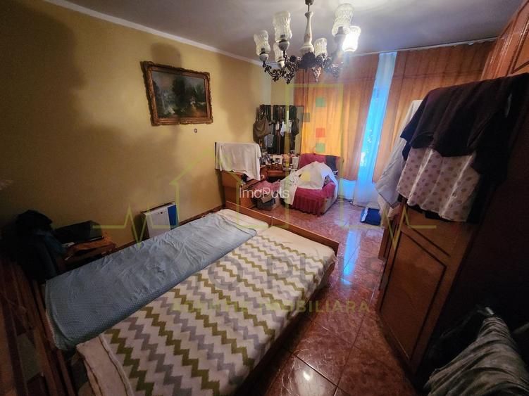 Casa individuala. Foarte pretabila de afacere. SAD la parter si intrare separata - 10