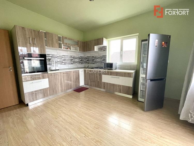 Casa individuala de vanzare, 250 mp, intrare in Dumbravita - V2992 - 9