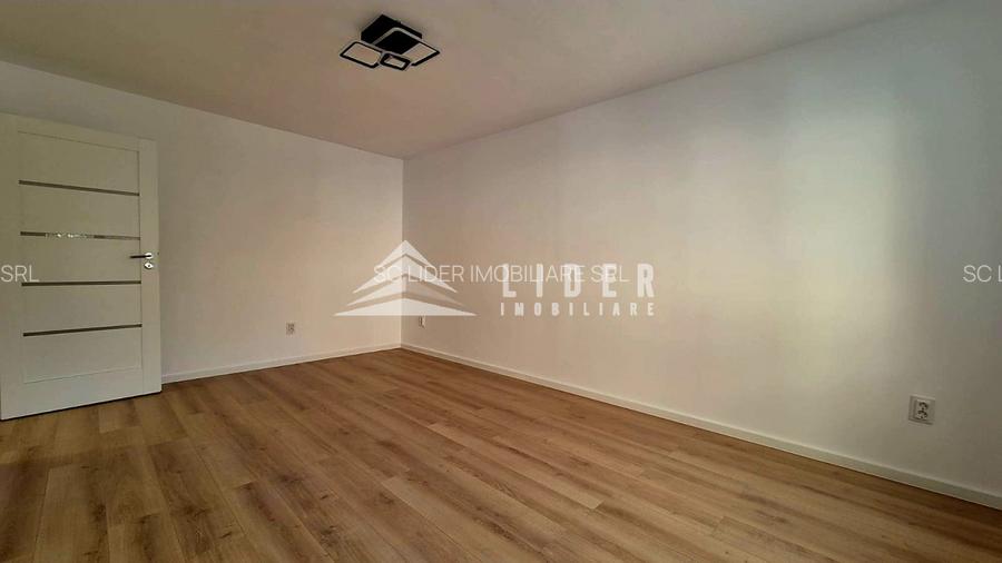 Apartament de vanzare  3 camere decomandat,renovat,garaj si beci,Zorilor - 8