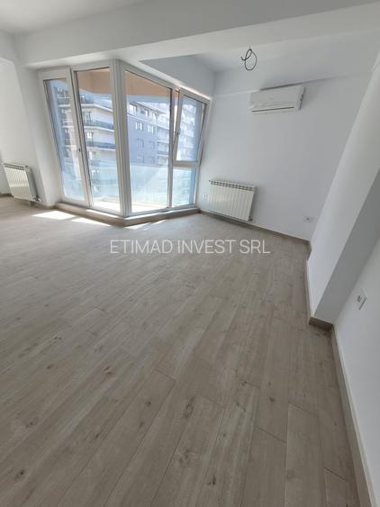 COMISION 0! SUPER PRET - STUDIO  FINALIZAT 45.80 MP - ACCES PISCINA - 67900 E - 21