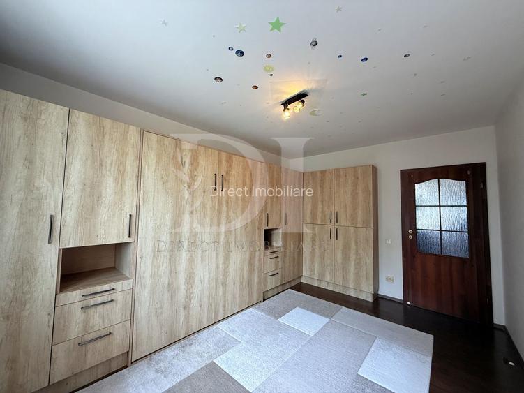 Apartament cu 3 camere decomandate / etaj intermediar - 15