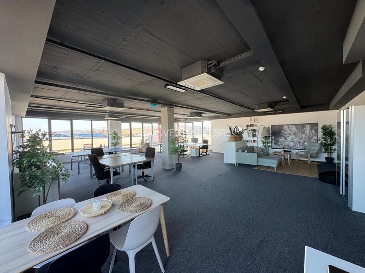 Spatiu de birouri Etaj 3 cu terasa superba - 2