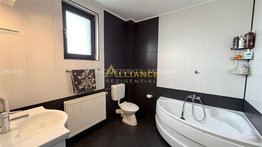 Duplex - 4 camere - 2 bai - 350mp teren - 15