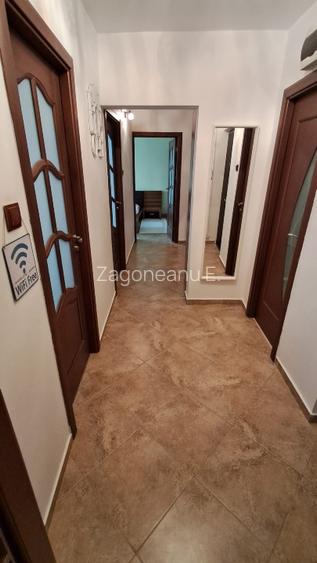 Aparatment 3 camere decomandat, zona Micro 17, etaj 2/4 - 8