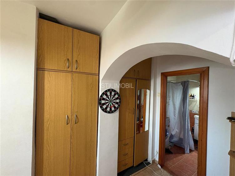Apartament 1 camera decomandat, Bd. Independentei 350 euro - 8