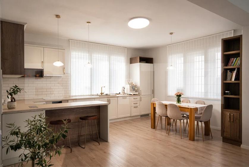 Casa moderna cu rafinament, lumina si eficienta energetica - 2