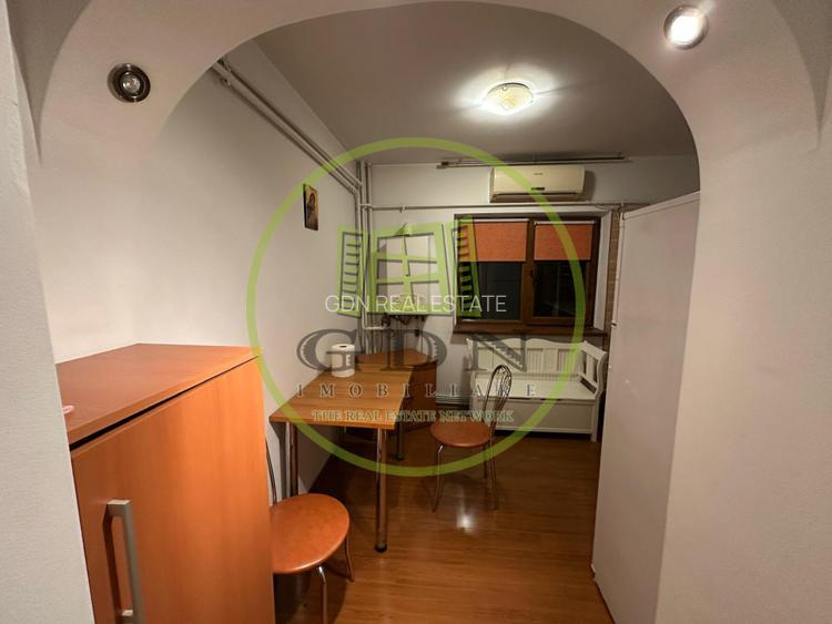 Garsoniera 40 mp, semidecomandata, Cartier Brazda lui Novac, Zona Marie Louise - 4