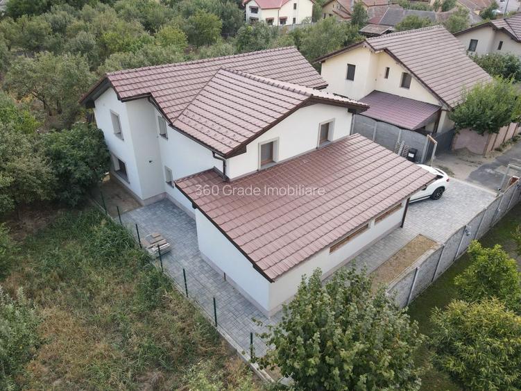 Casă Individuală in vatra satului Chișoda - 3